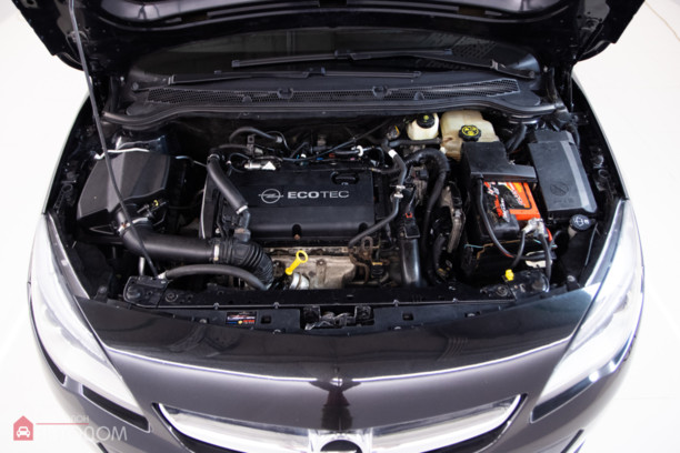 Opel Astra J · Рестайлинг, 2012 г.
