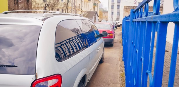 Chrysler Town and Country IV, 7 мест, 2002 г.