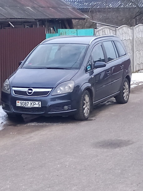 Opel Zafira B, 7 мест, 2005 г.