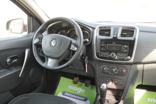 Renault Logan II, 2017 г.