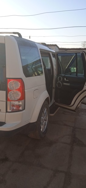 Land Rover Discovery III, 5 мест, 2009 г.