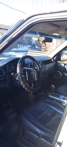 Land Rover Discovery III, 5 мест, 2009 г.