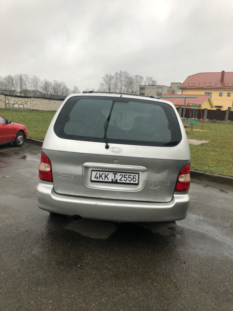 Kia Carnival I, 7 мест, 2000 г.