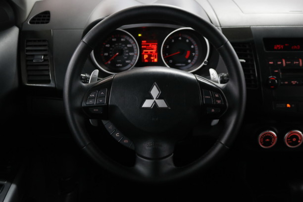 Mitsubishi Outlander XL, 7 мест, 2007 г.