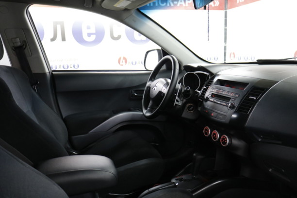 Mitsubishi Outlander XL, 7 мест, 2007 г.