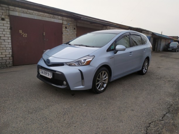 Toyota Prius V(+) ZVW40/41 · Рестайлинг, 2015 г.