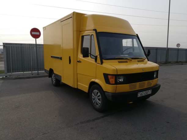 Mercedes Т1 207D - 410D 308D, 1995 г.