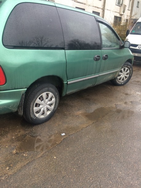 Dodge Caravan III, 7 мест, 1998 г.