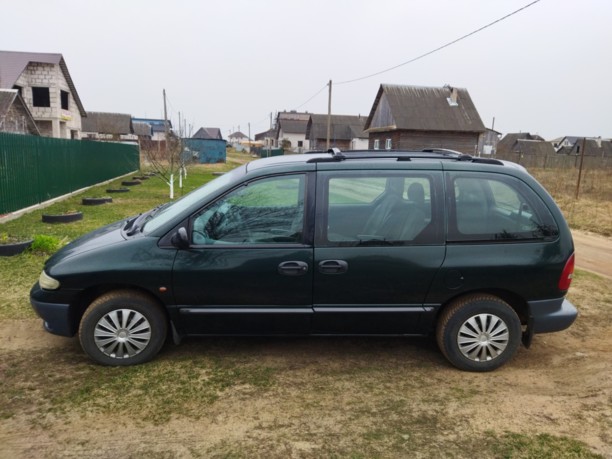 Chrysler Voyager III, 7 мест, 1999 г.