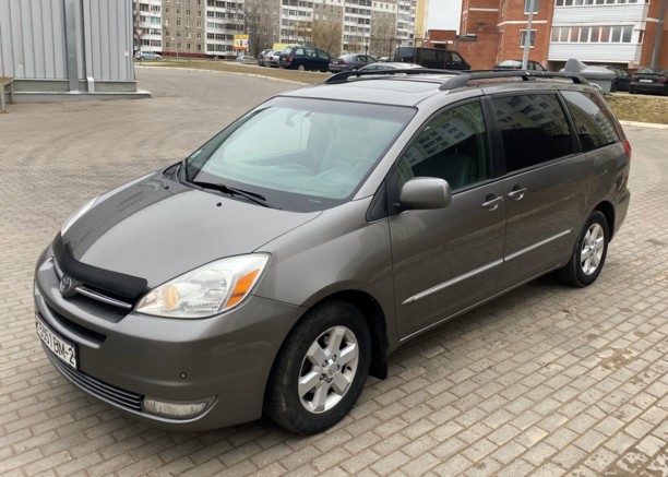 Toyota Sienna II (XL20), 7 мест, 2004 г.