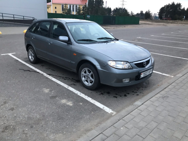 Mazda 323F, 2002 г.