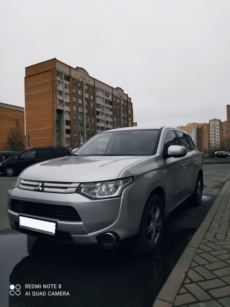 Mitsubishi Outlander III · Рестайлинг, 5 мест, 2014 г.
