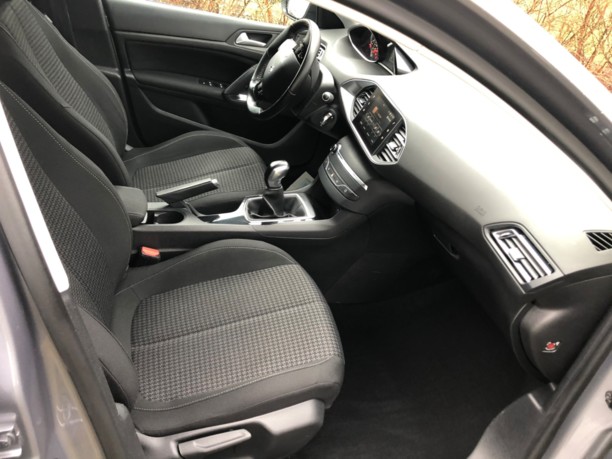 Peugeot 308 T9 · Рестайлинг, 2017 г.
