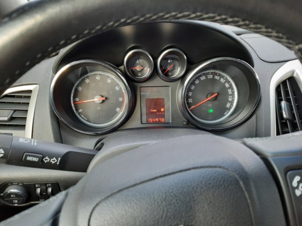 Opel Astra J, 2010 г.