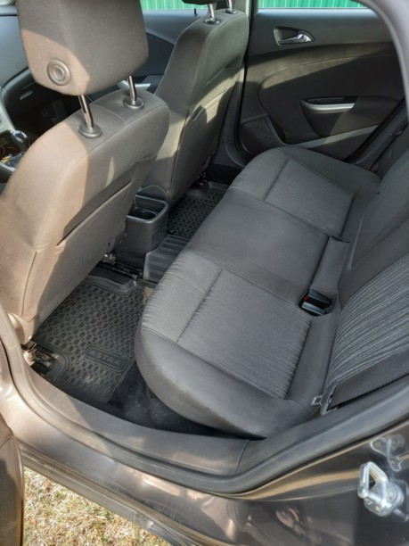 Opel Astra J, 2010 г.