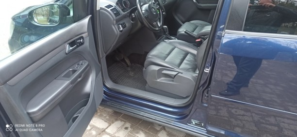 Volkswagen Touran II, 5 мест, 2013 г.