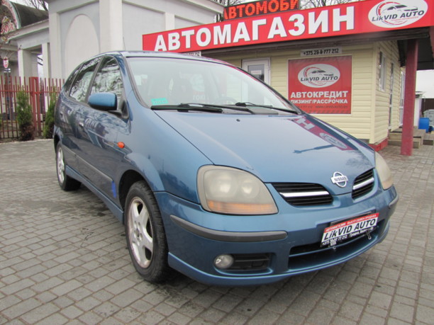 Nissan Almera Tino, 2000 г.