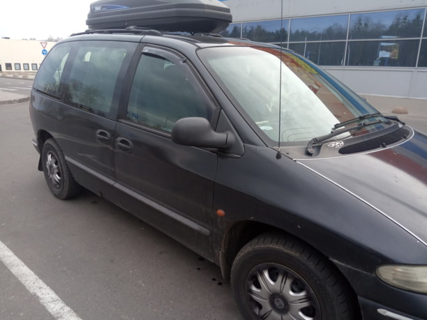 Chrysler Voyager III, 7 мест, 1998 г.