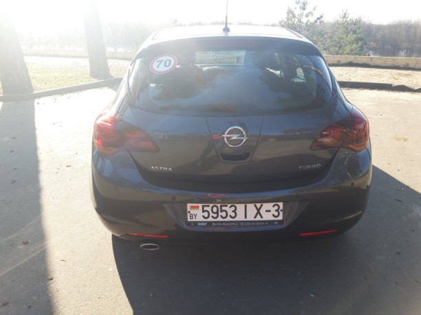 Opel Astra J, 2010 г.