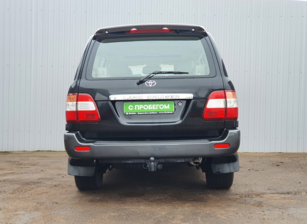 Toyota Land Cruiser J100 · 2-й рестайлинг, 7 мест, 2006 г.