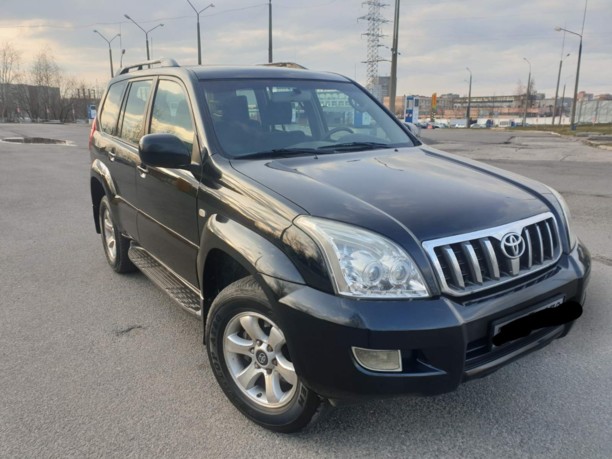 Toyota Land Cruiser Prado J120, 7 мест, 2007 г.