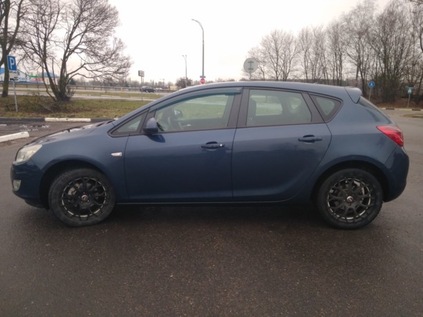 Opel Astra J, 2011 г.