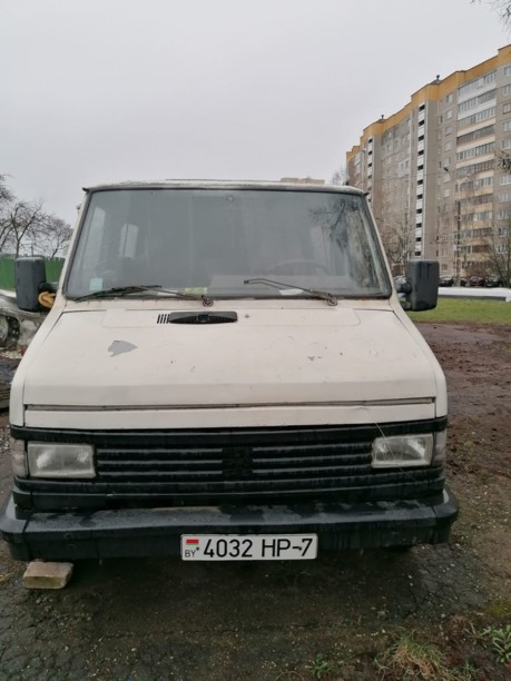 Peugeot J5, 1990 г.