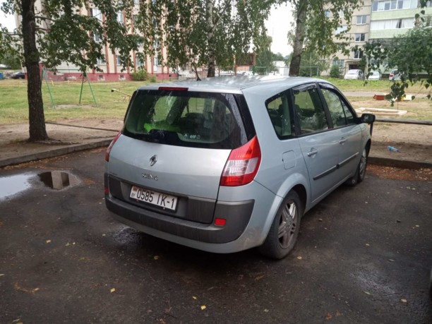 Renault Grand Scenic II, 7 мест, 2004 г.
