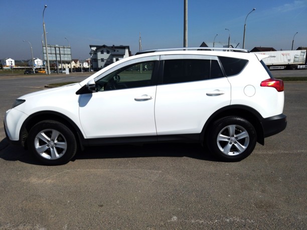 Toyota RAV4 IV (XA40), 5 мест, 2013 г.