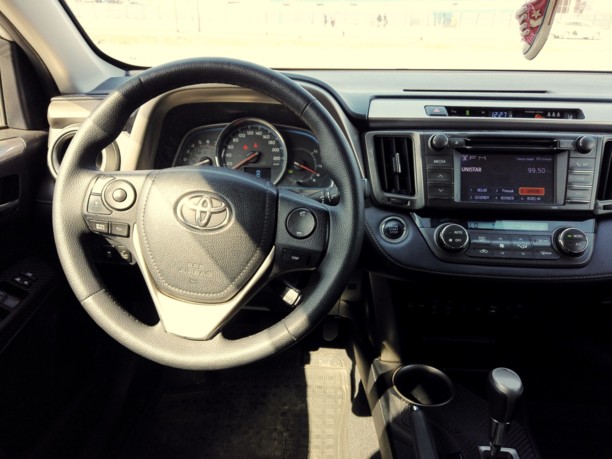 Toyota RAV4 IV (XA40), 5 мест, 2013 г.