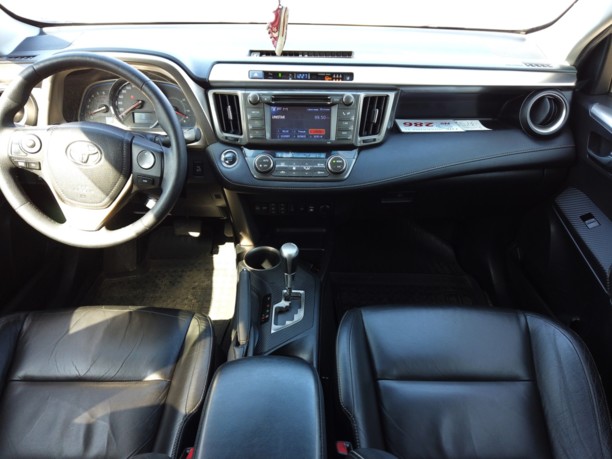 Toyota RAV4 IV (XA40), 5 мест, 2013 г.
