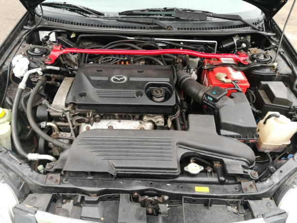 Mazda 323F, 2001 г.