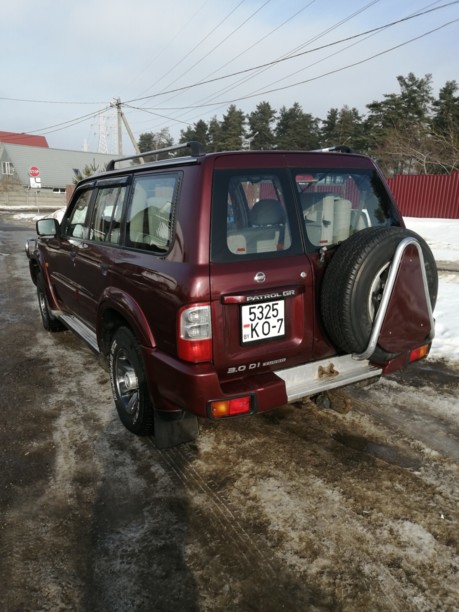 Nissan Patrol Y61, 7 мест, 2003 г.