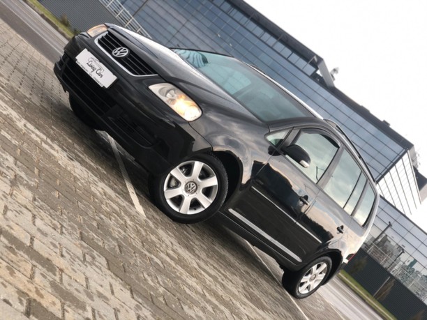 Volkswagen Touran I, 5 мест, 2006 г.
