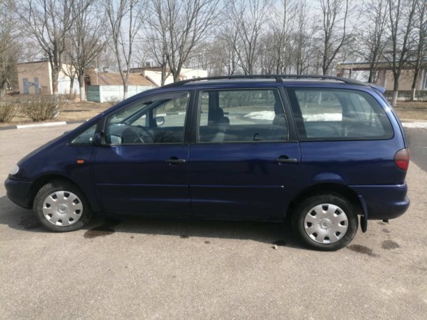 Volkswagen Sharan I, 7 мест, 1997 г.