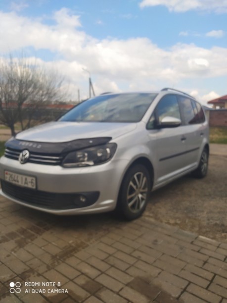 Volkswagen Touran II, 5 мест, 2011 г.