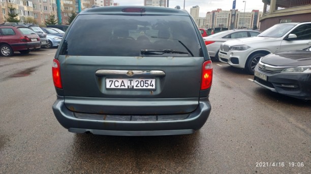 Chrysler Town and Country IV, 7 мест, 2005 г.