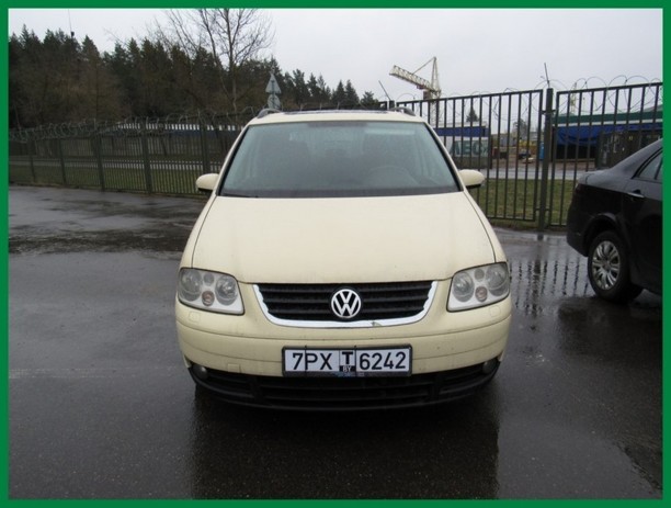 Volkswagen Touran I, 7 мест, 2006 г.