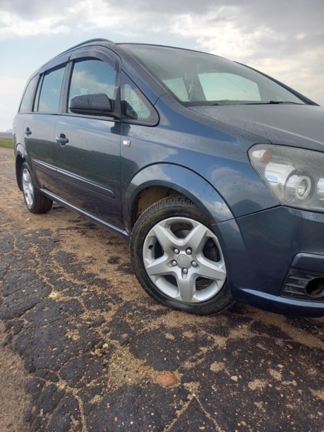 Opel Zafira B, 7 мест, 2007 г.