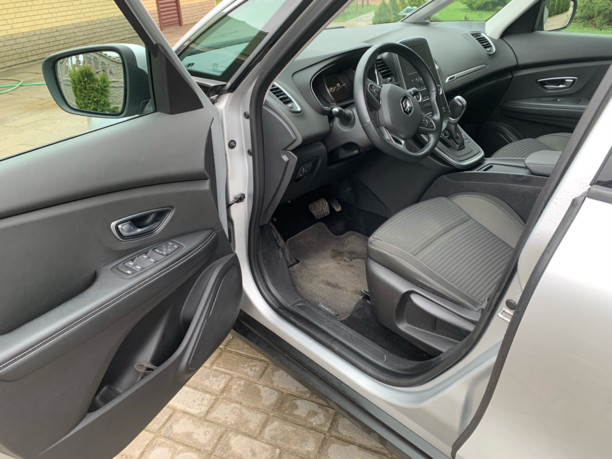 Renault Grand Scenic IV, 7 мест, 2017 г.