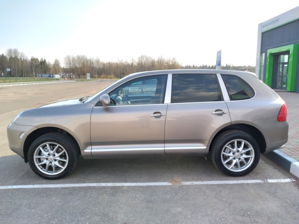Porsche Cayenne 955, 2004 г.