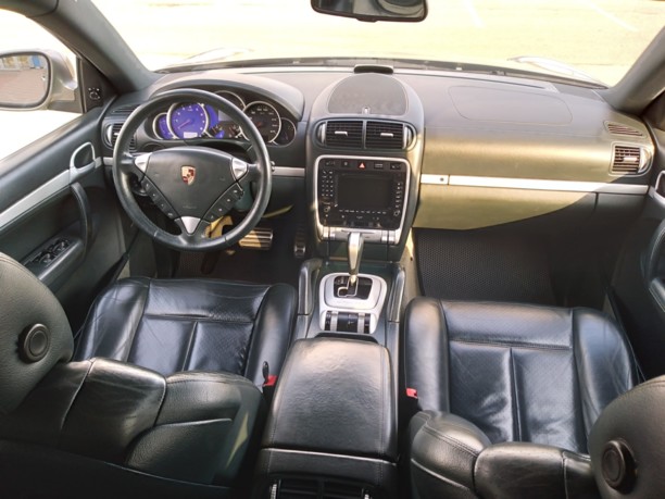 Porsche Cayenne 955, 2004 г.