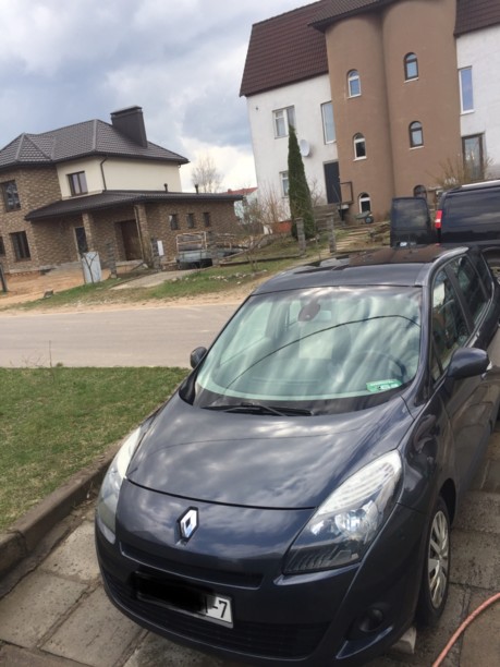 Renault Grand Scenic III, 5 мест, 2010 г.