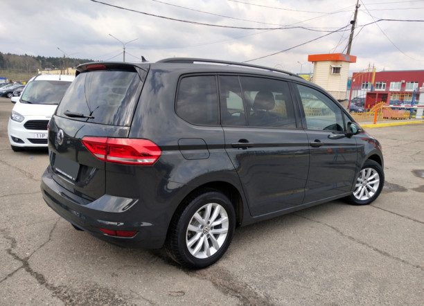 Volkswagen Touran III, 5 мест, 2017 г.