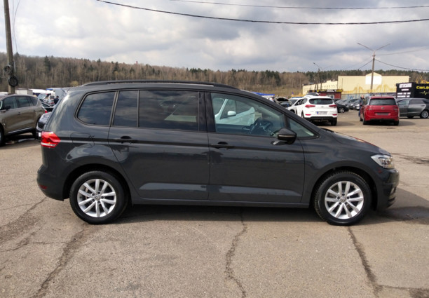 Volkswagen Touran III, 5 мест, 2017 г.