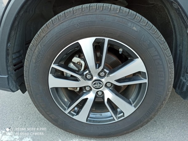 Toyota RAV4 IV (XA40) · Рестайлинг, 5 мест, 2017 г.