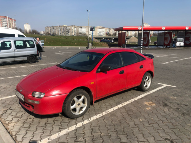 Mazda 323F, 1996 г.