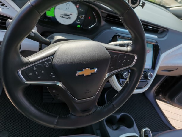 Chevrolet Bolt, 2017 г.