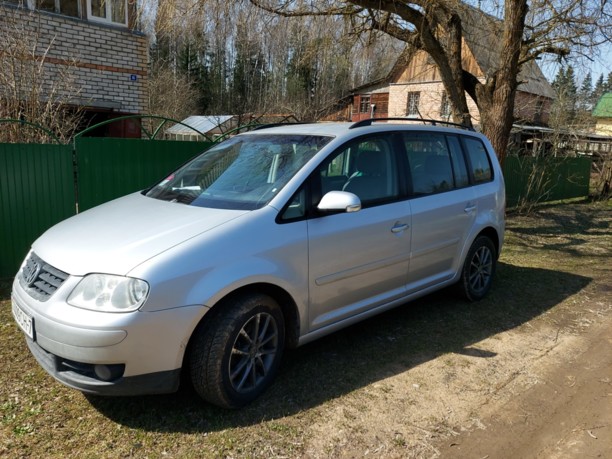 Volkswagen Touran I, 5 мест, 2005 г.