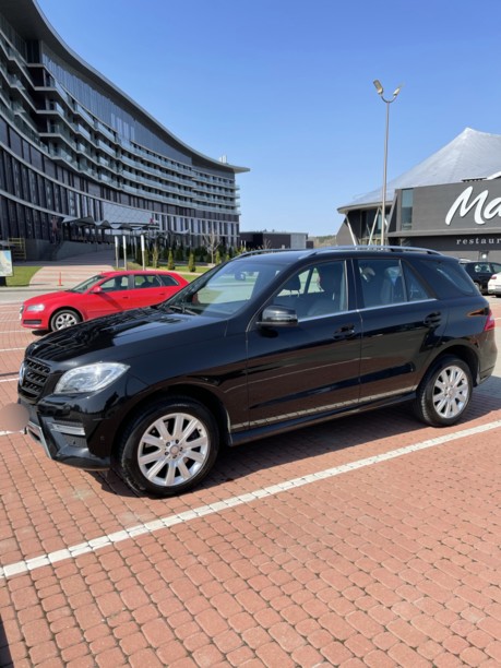 Mercedes-Benz M-Класс W166, 5 мест, 2014 г.